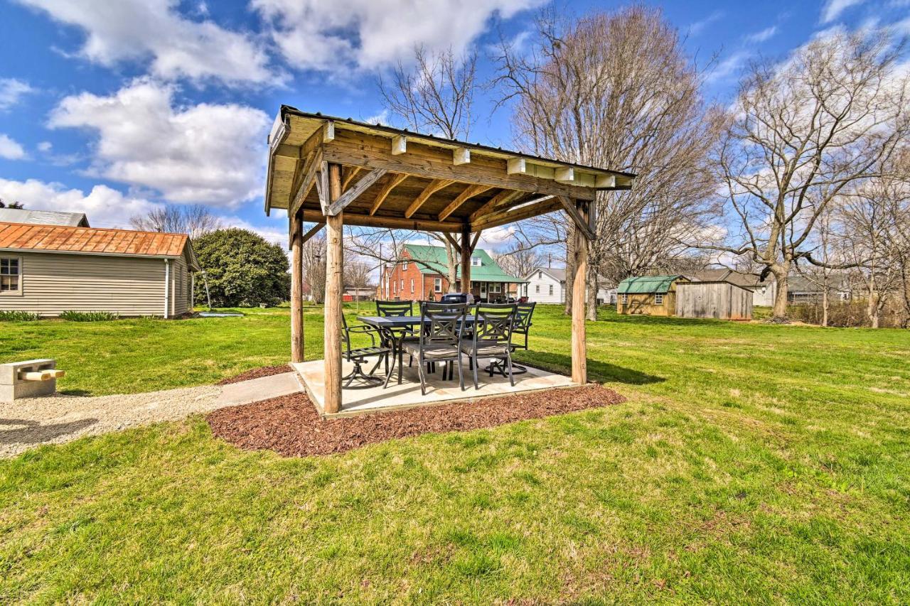 Charming Cave City Vacation Rental With Fire Pit! 외부 사진